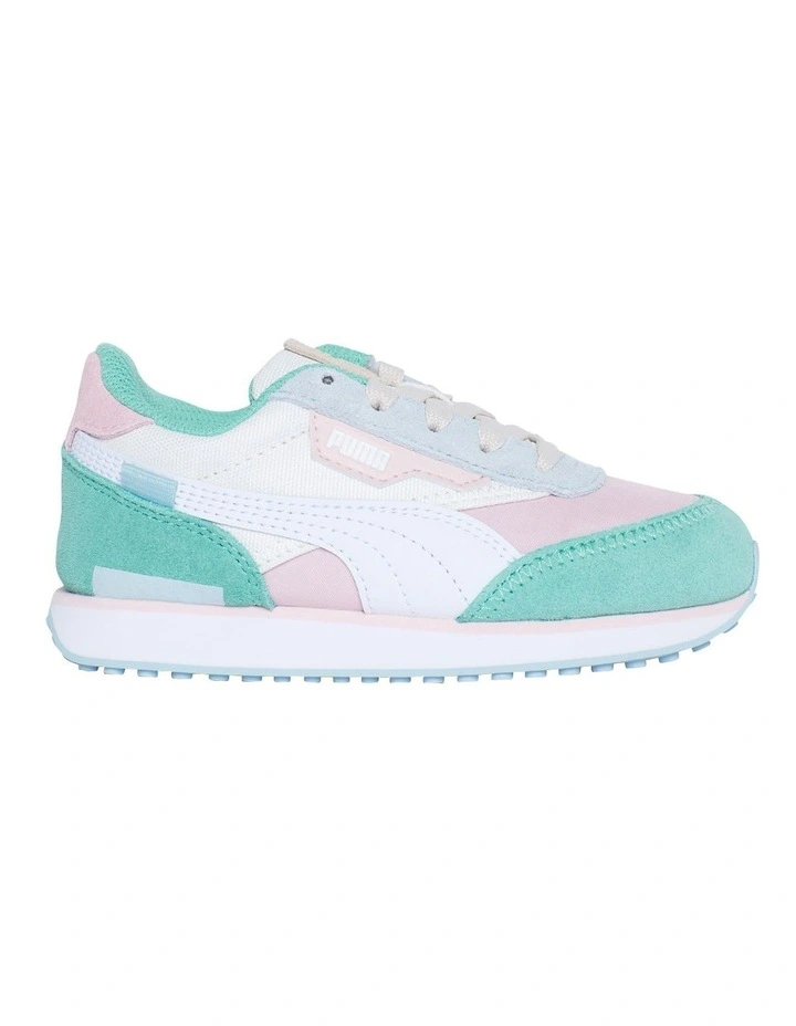 F Rider Animal Crossing Self-Fastening Infant Pink Sneakers image 1