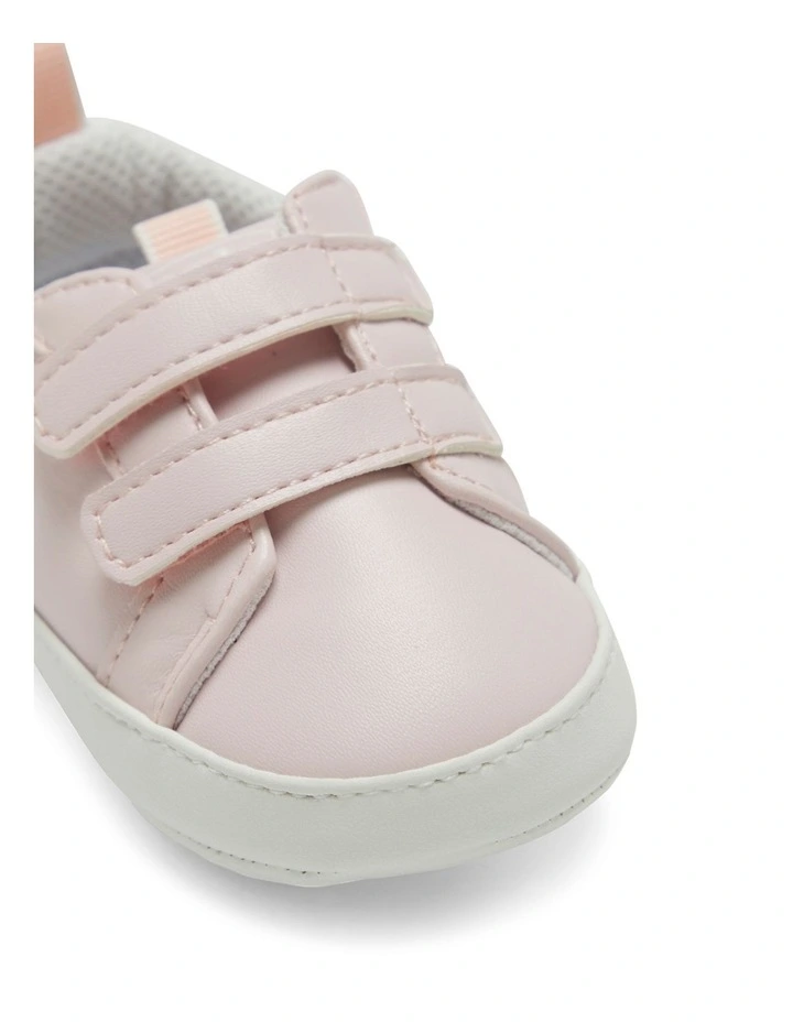 Heritage Court EZ Shoes in Pink/White image 4