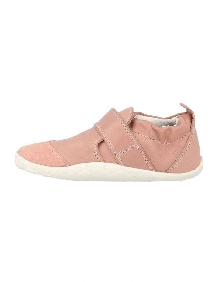 Xplorer Marvel Shoes in Pink image 2