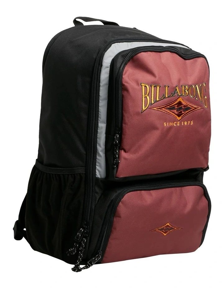 Billabong Juggernaught Backpack in Brick MYER