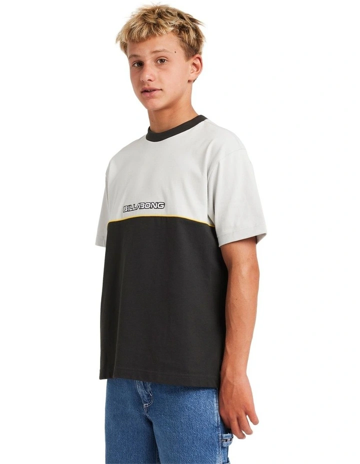 Spec Legacy T-Shirt in Multi image 3