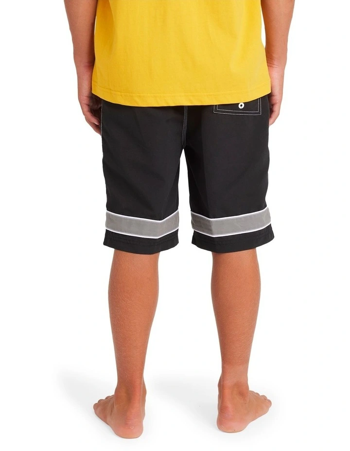 Throw On 18 Boardshorts in Black image 2