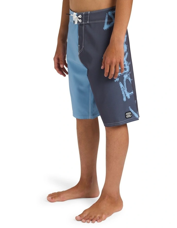 Inverted Pro 22 Boardshorts in Oceana Blue image 3