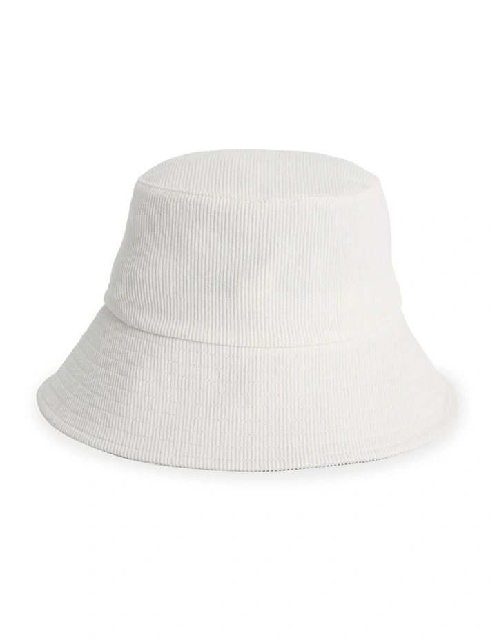 Gigglemug Bucket Hat in Salt Crystal image 2