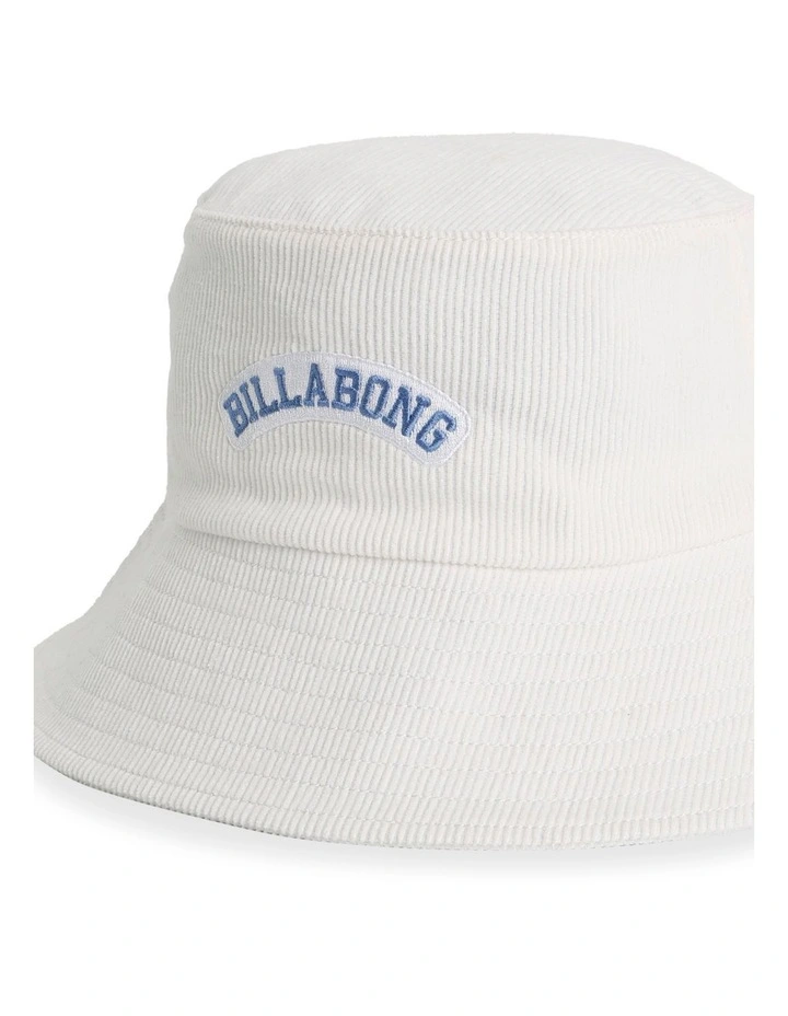 Gigglemug Bucket Hat in Salt Crystal image 4
