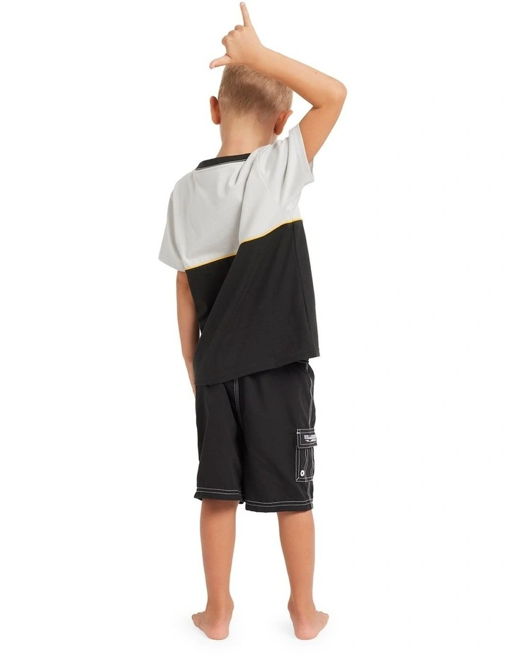 Throw On Boardshorts in Black image 2