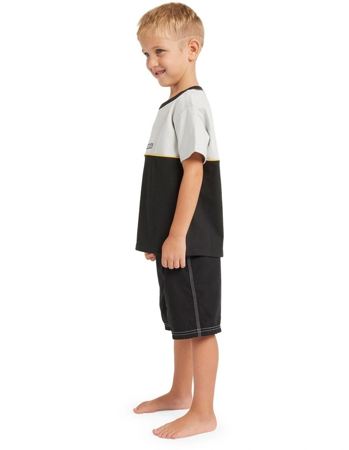 Throw On Boardshorts in Black image 3