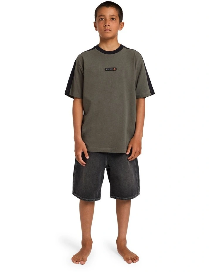 Boys 8-16 Boys Spec Iconic T-Shirt Forest image 5