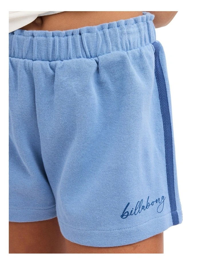 Girls 6-16 Hibiscus Crush Walkshorts in Blue Horizon image 4