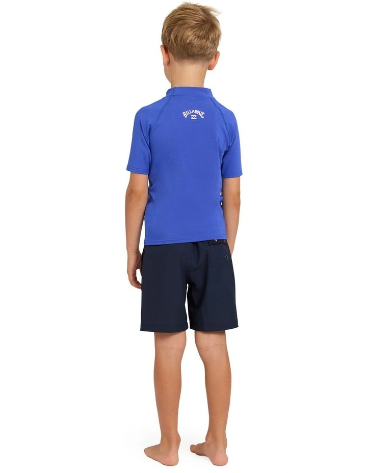 Boys 2-7 Groms All Day Arch Short Sleeve Rash Vest Cobalt image 2