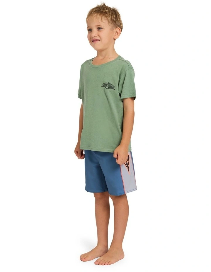 Boys 2-7 Groms Reverse T-Shirt Hedge in Green image 3