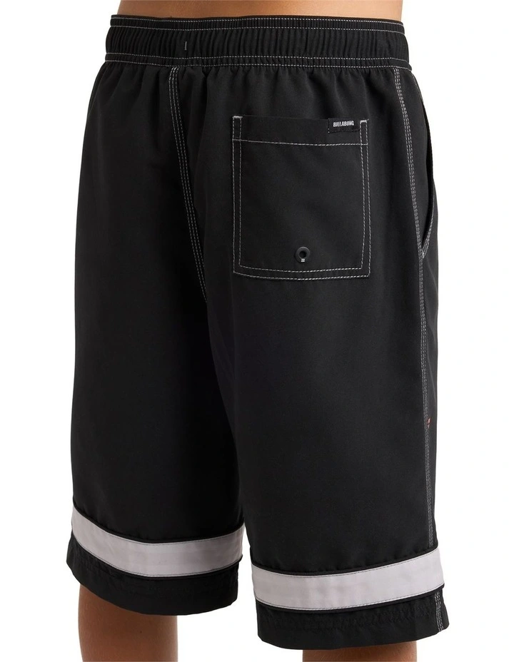 Boys 8-16 Throw On 2.0 19 Inch Boardshorts In Off Black image 4