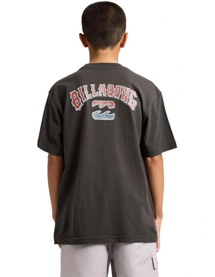 Boys 8-16 Heritage Arch T-Shirt In Raven image 2