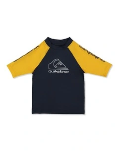 On Tour Short Sleeve Rash Vest in Mineral in Yellow