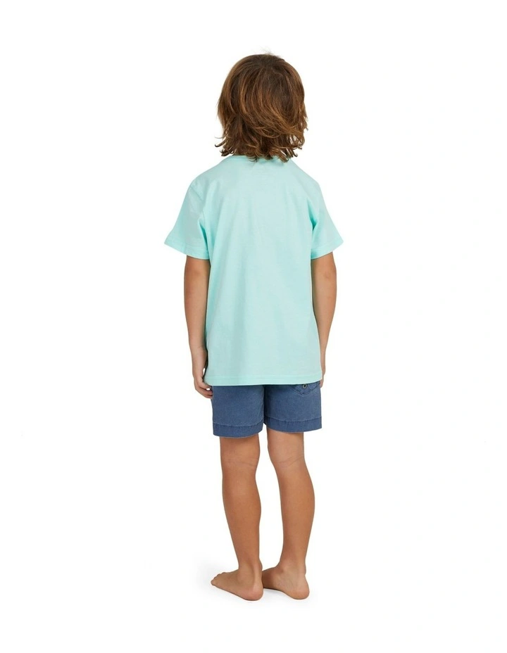 Peaceful Break T-Shirt in Green image 2