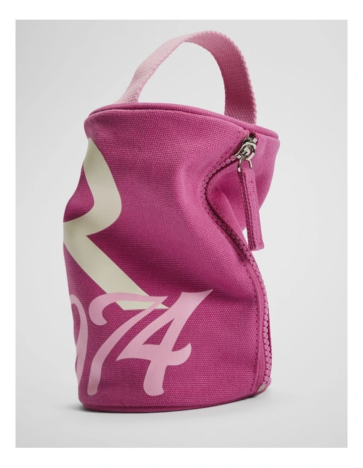 Cr Est. 1974 Logo Wash Bag in Grape image 2