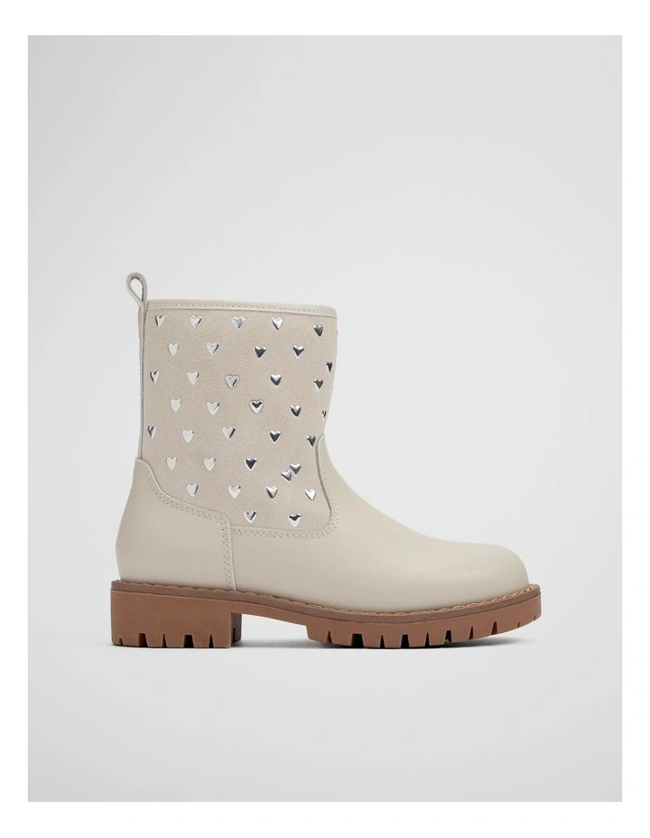 Heartley Boot in Natural image 1
