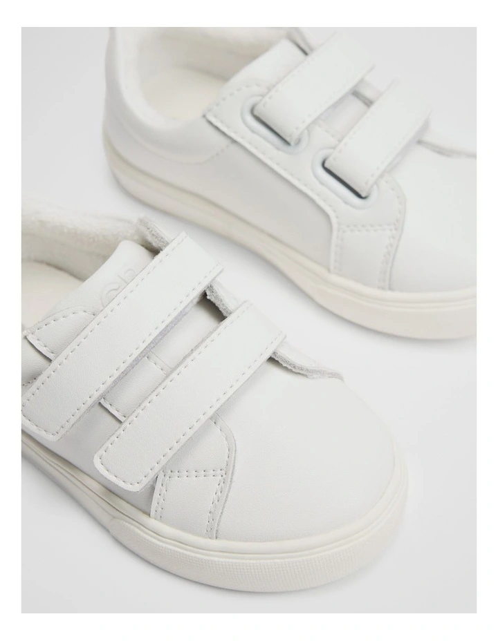 Charlie Sneaker in White image 3