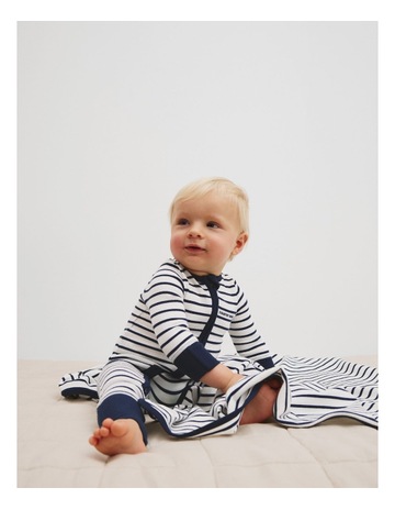 Navy colour