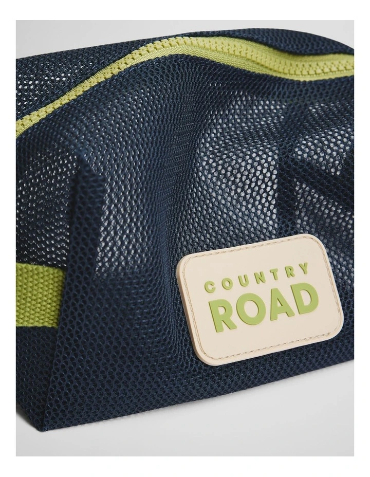 Mesh Wash Bag in Navy image 3