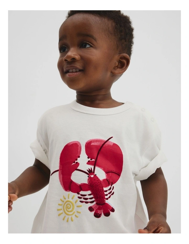 One Size Lobster T-shirt in Marshmallow image 2