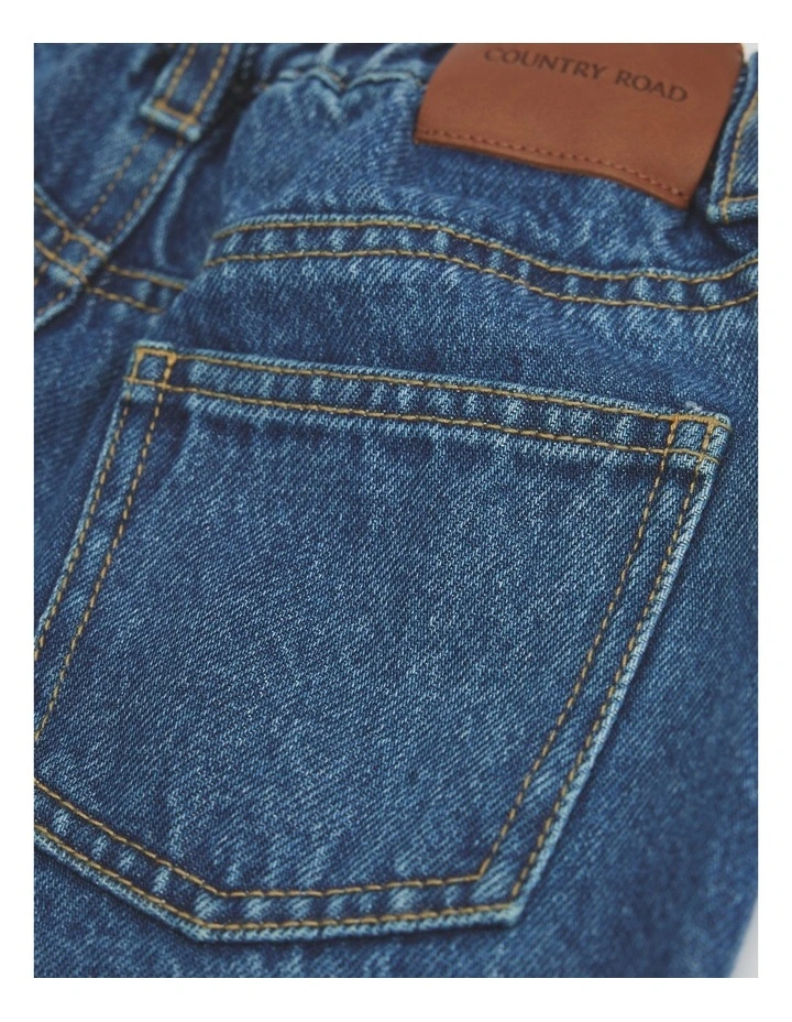 Five Pocket Jean in Mid Blue Wash image 5