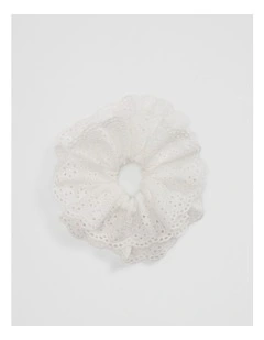 Lace Scrunchie in Marshmallow