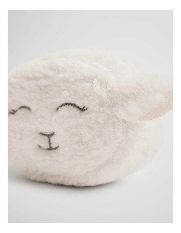 Fur Lamb Pouch in Marshmallow image 3