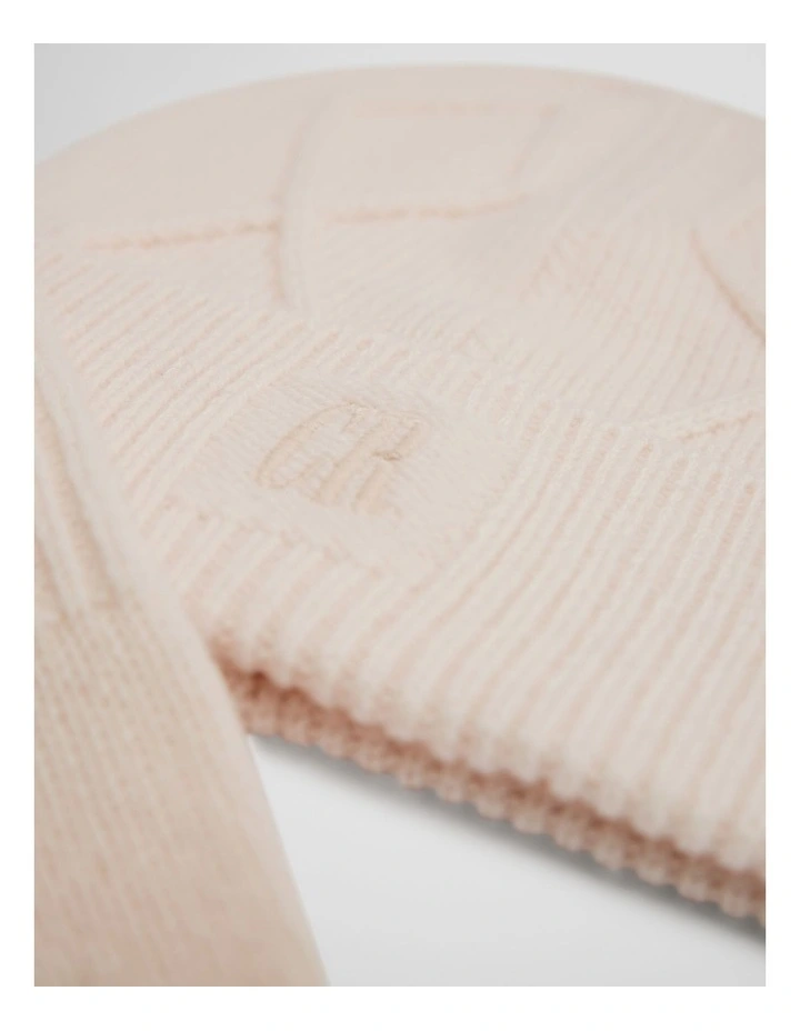 Cable Knit Gift Set in Oyster image 2