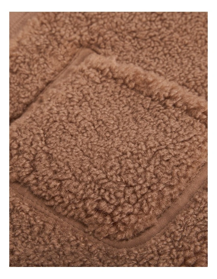 Reversible Gilet in Camel image 7