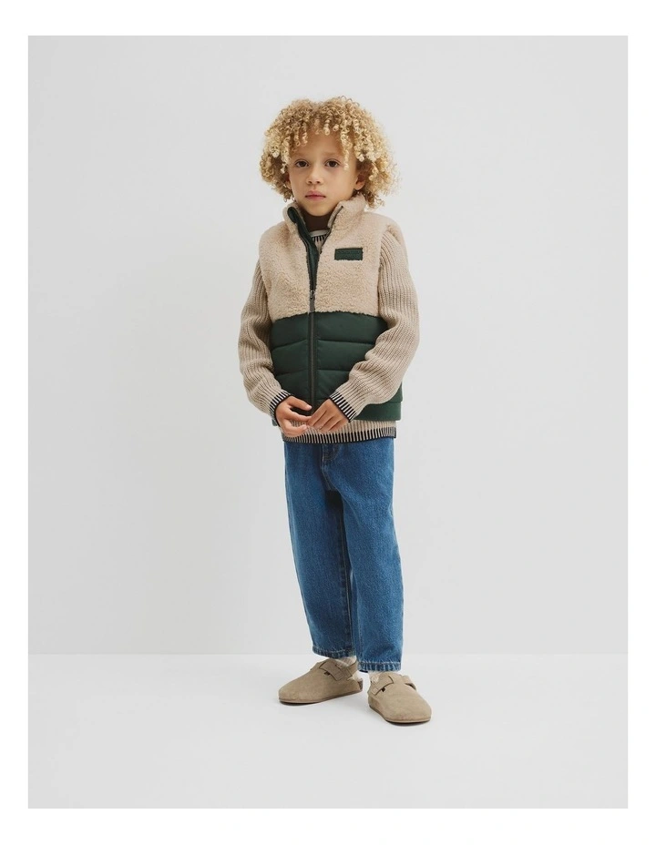 Sherpa Splice Vest in Forest image 1