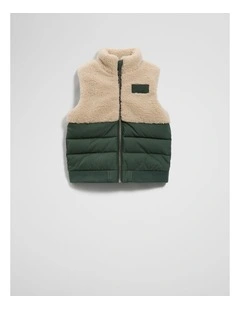 Sherpa Splice Vest in Forest