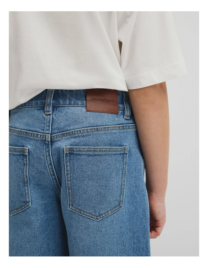 Curved Seam Jean in Light Blue Wash image 2