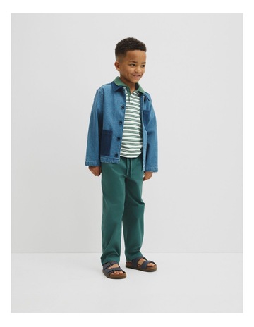 Pine Green colour