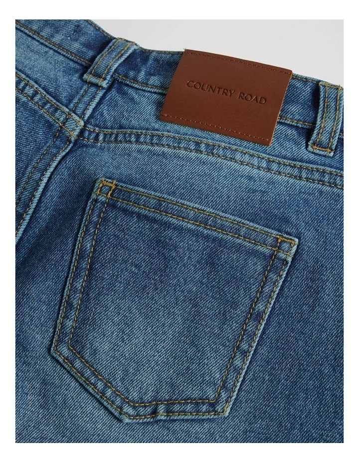 Barrel Jean in Mid Blue Wash image 6