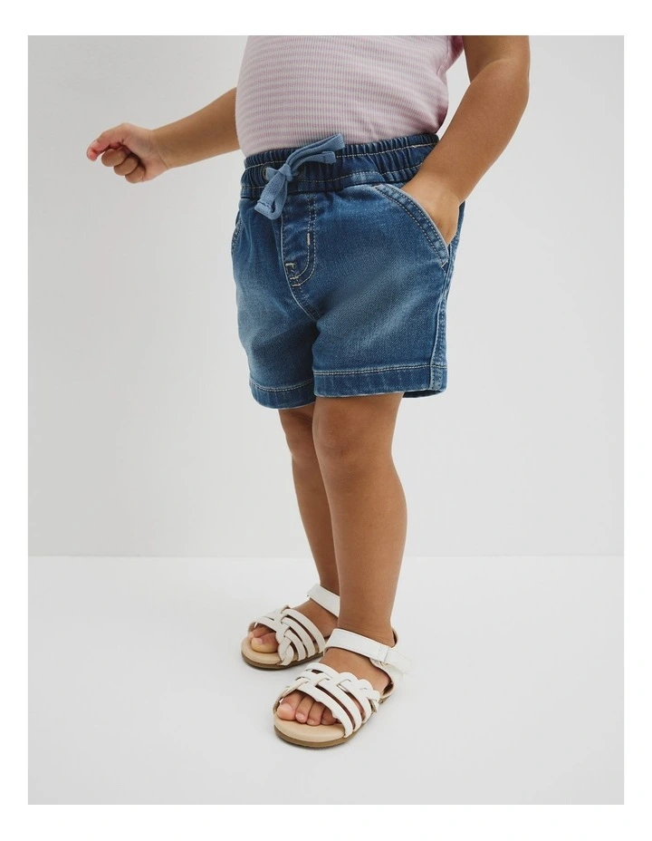 Pull On Denim Short in Mid Blue Wash image 4