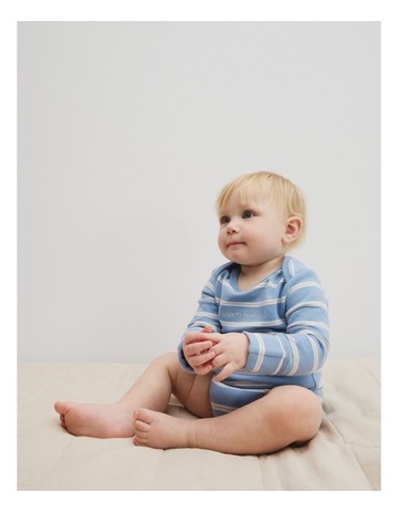 Mid Blue Stripe colour