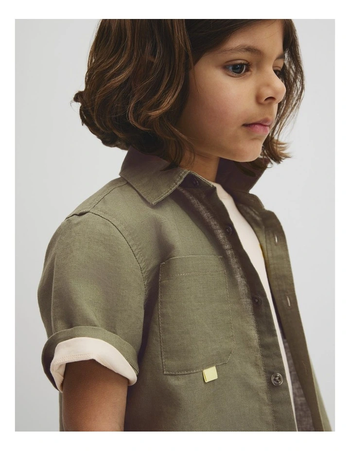 Short Sleeve Pocket Detail Shirt in Dark Sage image 3