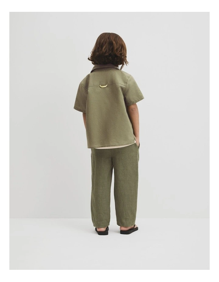 Short Sleeve Pocket Detail Shirt in Dark Sage image 5