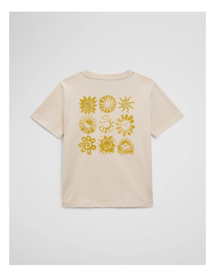 Relaxed Multi Sun Short Sleeve T-shirt in Oyster image 7
