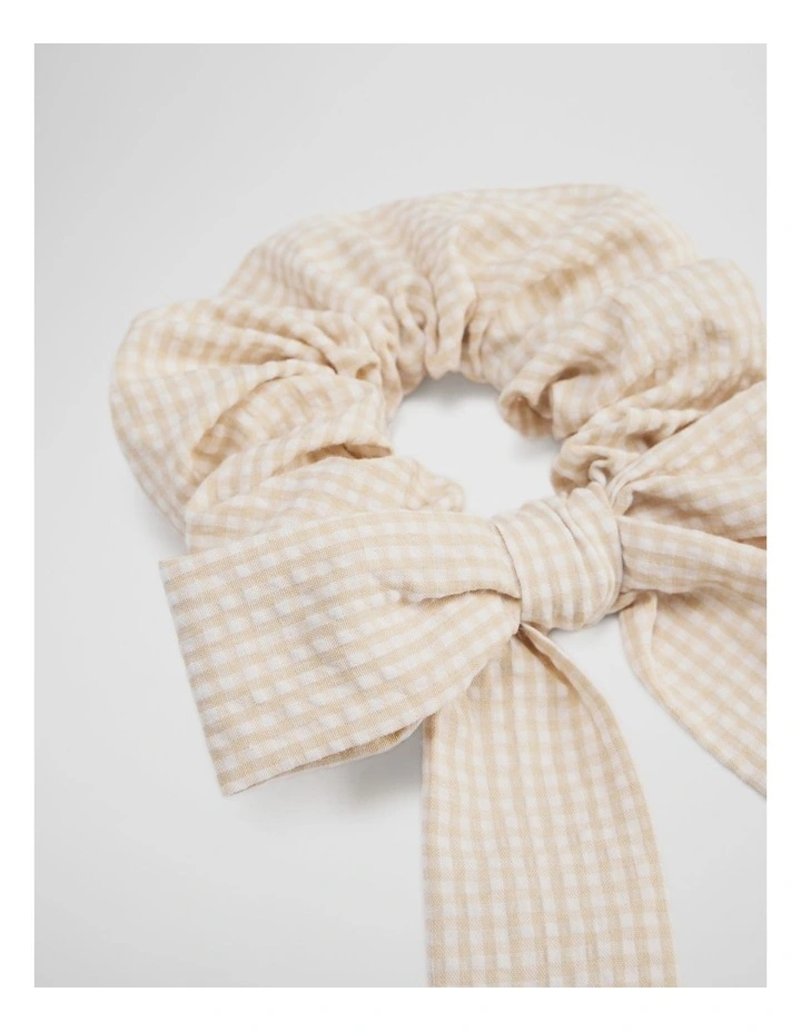 Bow Scrunchie in Natural image 2