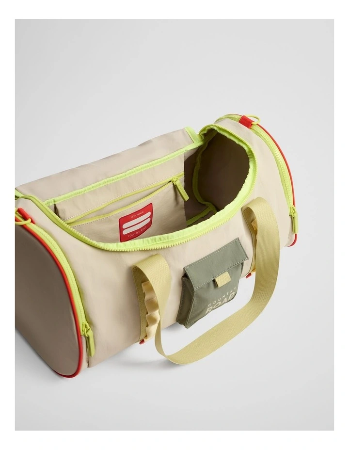 Adventure Overnighter Bag in Pebble image 3