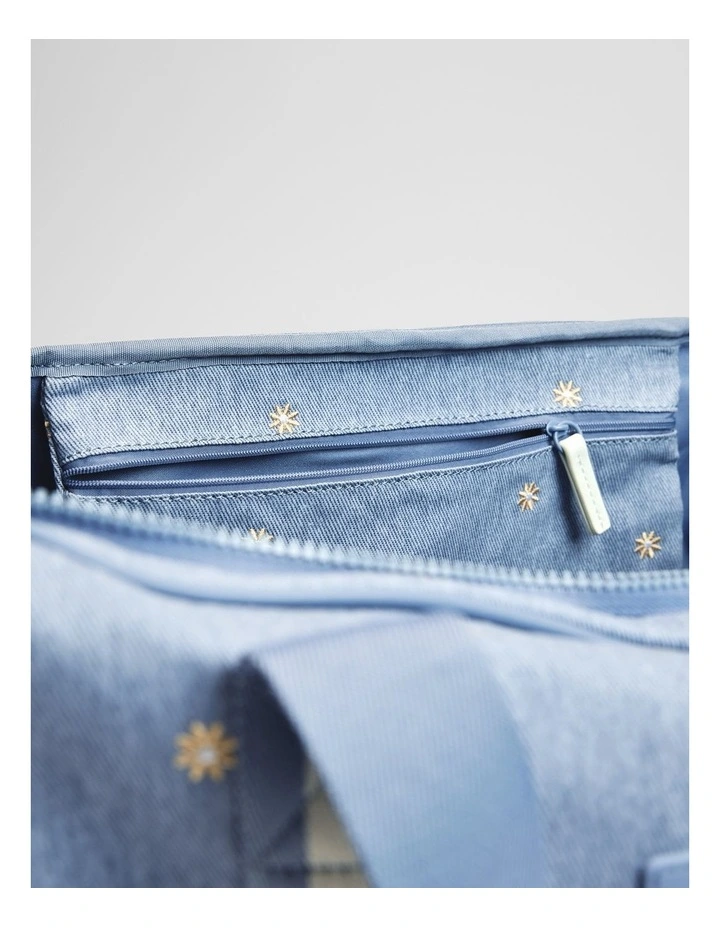 Flower Ditsy Weekender in Chambray image 3