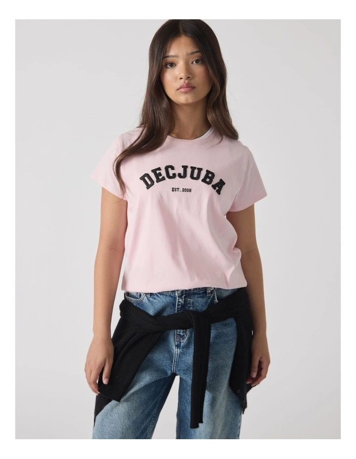 Heritage Tee in Pink image 3