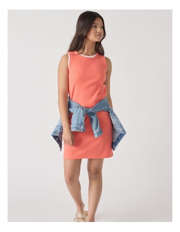 Papaya colour