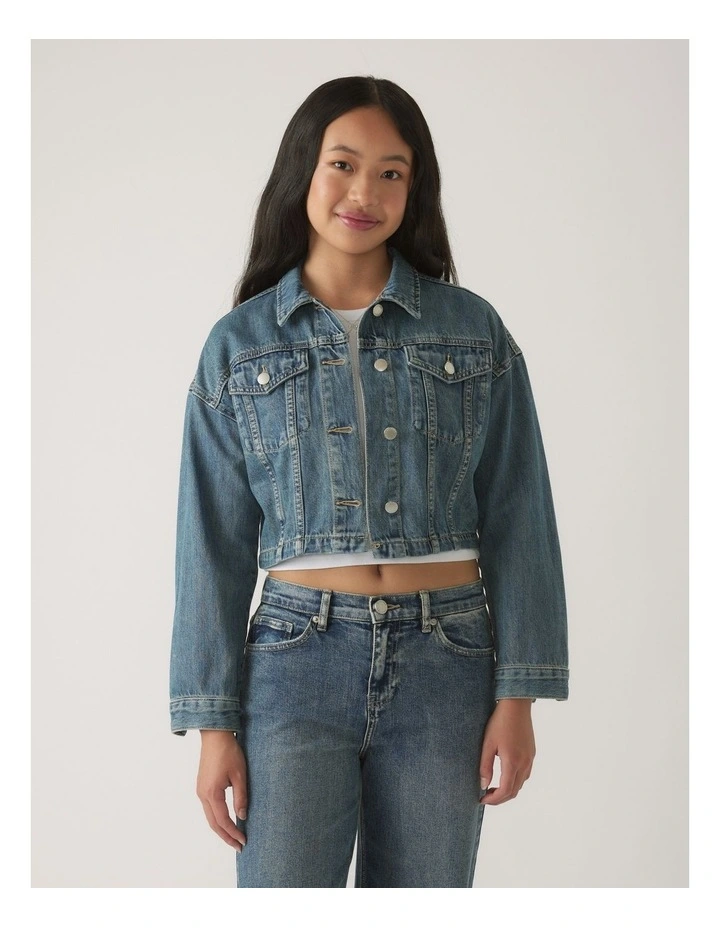 Cropped Denim Jacket in Blue image 3