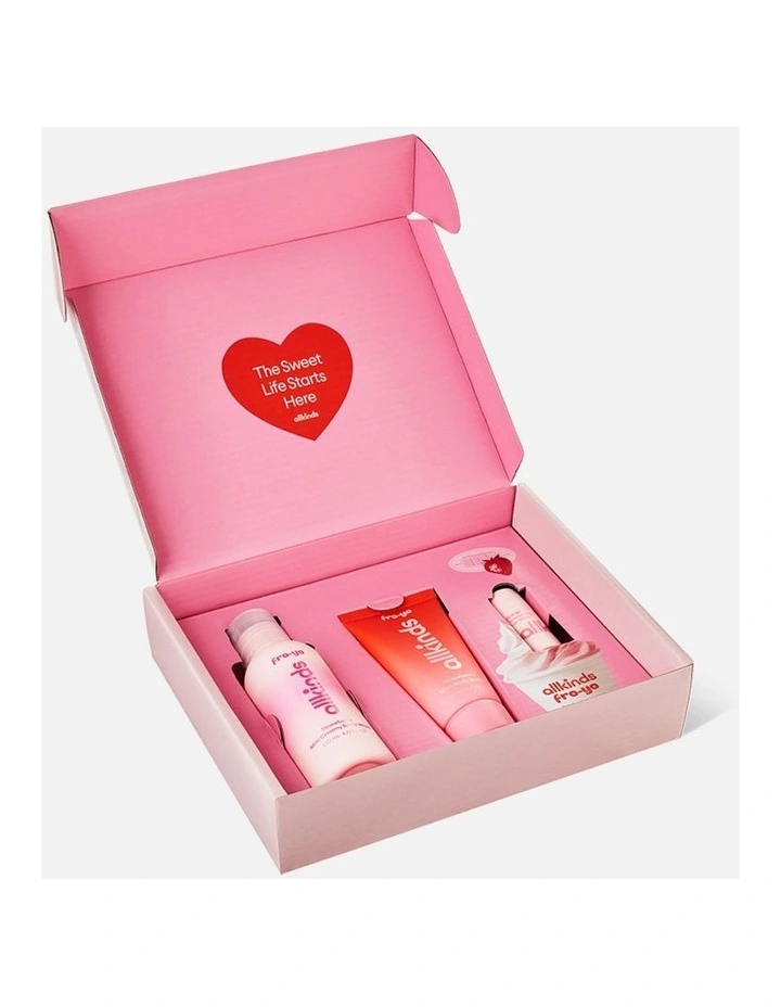 Strawberry Mini Must Haves Set image 2