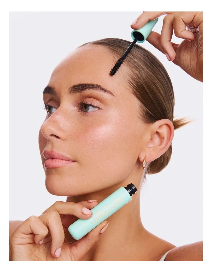 Get Slick Flyaways Wand image 2