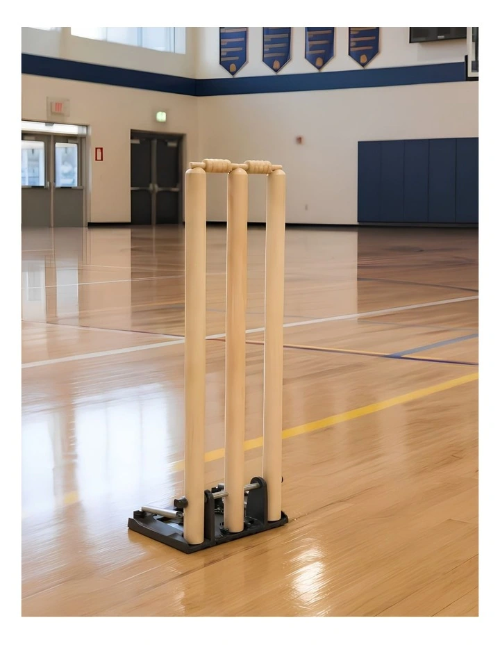 Cricket Retractable Stumps image 7