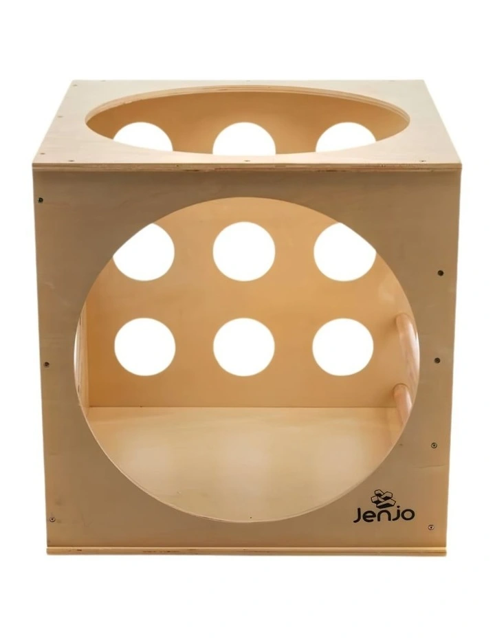 Climbing Cube image 3